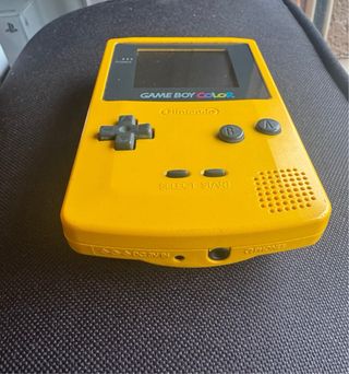Nintendo Game Boy Color Amarilla