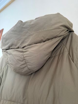 Plumas acolchado Zara Caqui