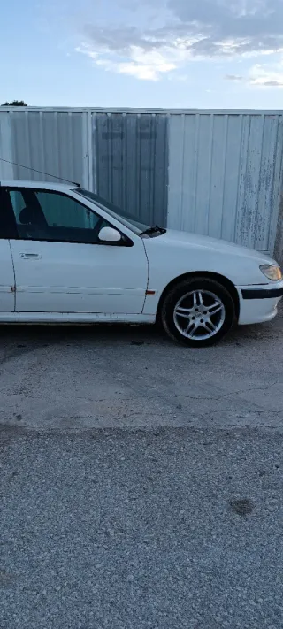 Peugeot 406 2001