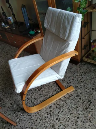 Sillón mecedora madera y tela