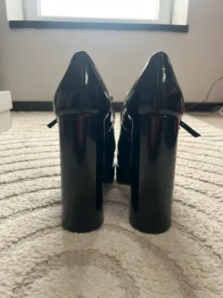 Tacones Rita Ora Negros Plataforma