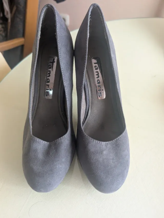Zapatos de tacón Tamaris grises talla 38