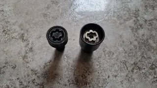 Tornillos Antirrobo para Ruedas Mercedes