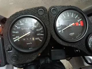 Moto Off-Road Roja y Blanca