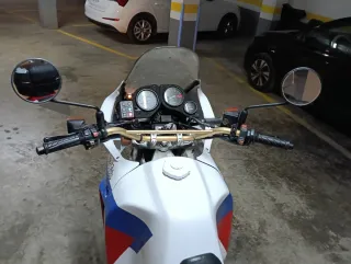 Moto Off-Road Roja y Blanca