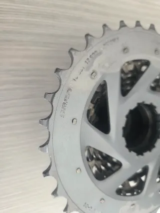 Cassette SRAM RED AXS 12V 10-33t