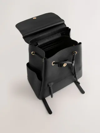 Mochila NEXT Negra con Bolsillo Frontal