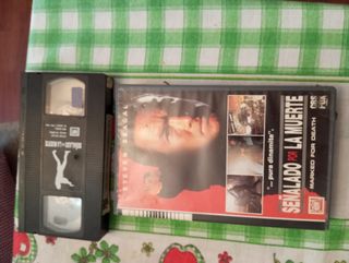 Película VHS El Mañana Nunca Muere