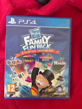PS4 con 3 giochi FIFA e Family Fun Pack