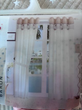 Dos Cortinas a estrenar