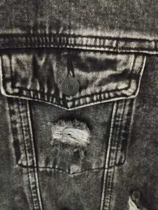 Giubbotto jeans uomo nero strappato XL