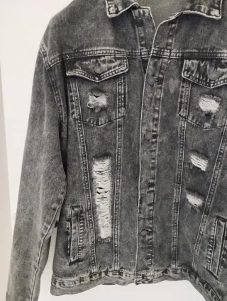 Giubbotto jeans uomo nero strappato XL