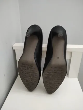 Zapatos de tacón negros Tamaris T42
