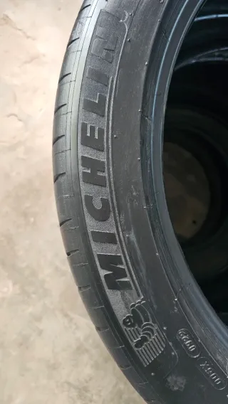 Neumáticos 325 35 22 Michelin PS4S