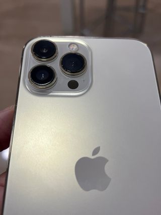 iPhone 13 Pro Max dorado