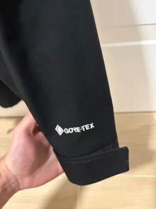 The North Face Gore-Tex Jacket Negra