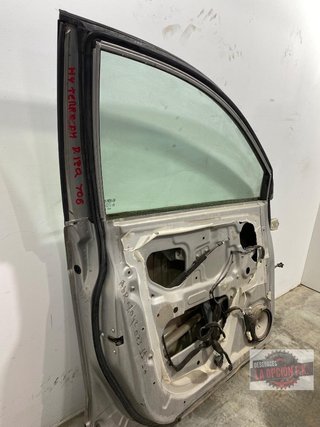PUERTA DELANTERA IZQUIERDA Chevrolet Captiva (2006->)