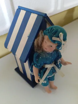 Muñeca de porcelana coleccionable