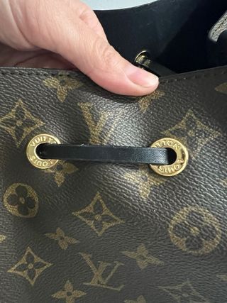 Bolso NéoNoé M Louis Vuitton.