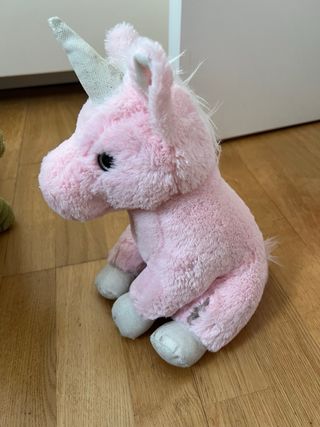 Lote de 4 peluches: perro, unicornio, conejo y per