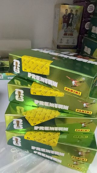 Caja Premium Adrenalyn WC 2026