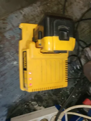 Radial Dewalt 36V