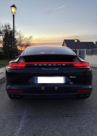 Porsche Panamera 4S Diesel Negro