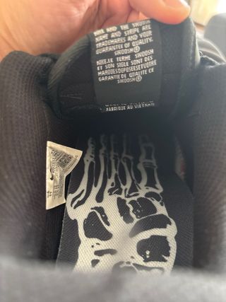 Nike Air Force 1 Esqueleto Negro