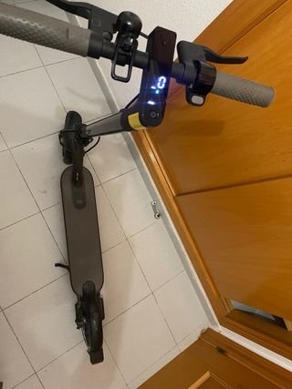Patinete Eléctrico Xiaomi Negro en muy bien estado