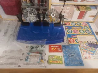 Juego de mesa ¿Y si te toca? Borras