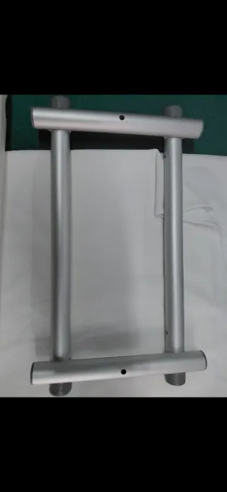 Banco de banho branco metal