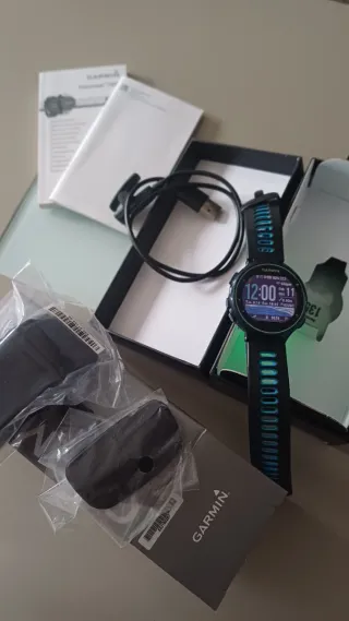 Garmin Forerunner 735XT GPS Running Watch