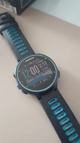 Garmin Forerunner 735XT GPS Running Watch