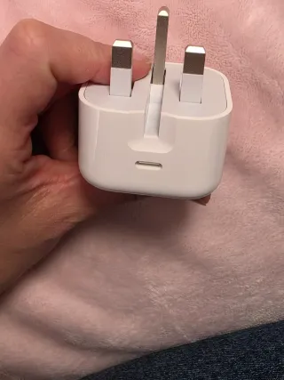 Cargador Apple 20W adaptador para reino unido etc