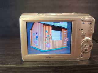 Cámara Digital Nikon Coolpix L19 Plata 8MP