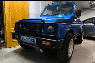 Defensa Suzuki Samurai delantera