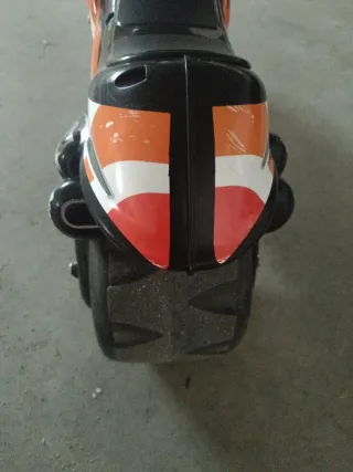 Moto de juguete Repsol para niños