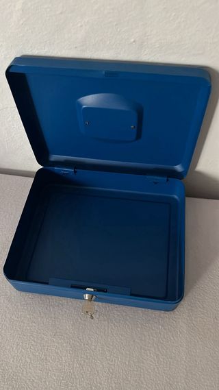 Caja fuerte metálica azul con 2 llaves