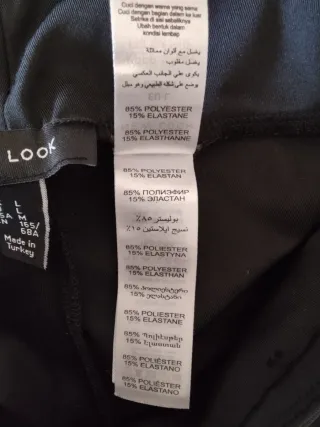 Leggings neri con lacci incrociati