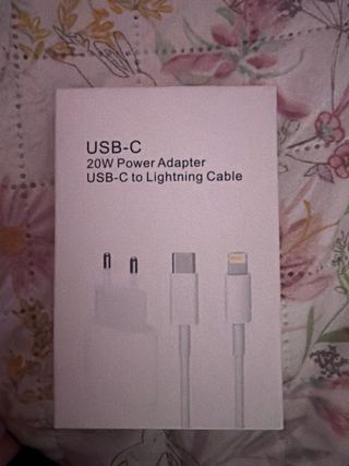 Cargador Apple USB-C 20W y Cable Lightning