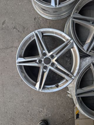 Llantas Audi A4 S4 Originales 18 (8Jx18 ET40)