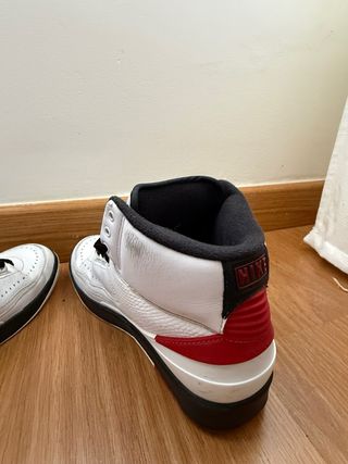 Nike Air Jordan Retro 2