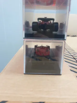 2x Burago Ferrari SF23 1:43