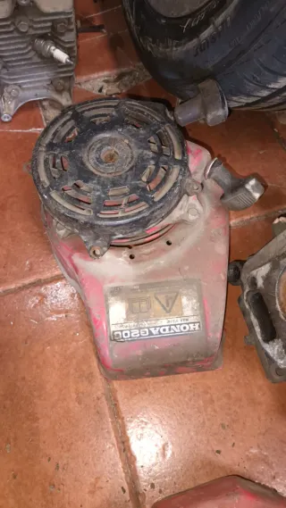 Se vende el lote de Recambios motobomba Honda G200
