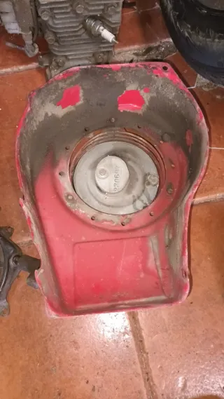 Se vende el lote de Recambios motobomba Honda G200