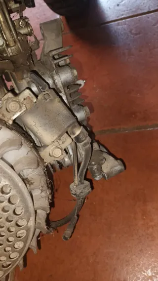 Se vende el lote de Recambios motobomba Honda G200