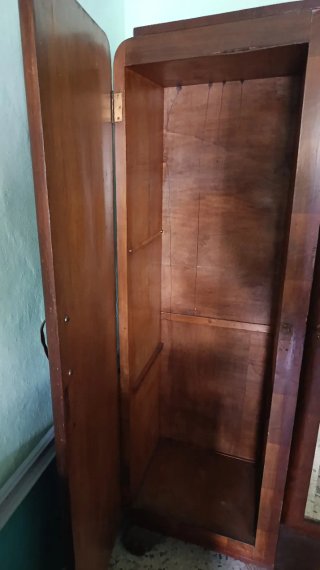 Armadio vintage legno massello con specchio