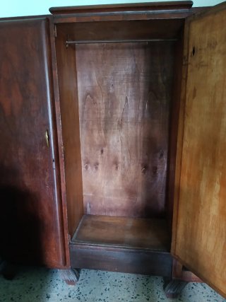 Armadio vintage legno massello con specchio