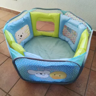 Parque infantil con 100 bolas