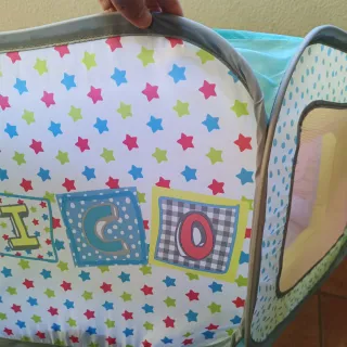Parque infantil con 100 bolas